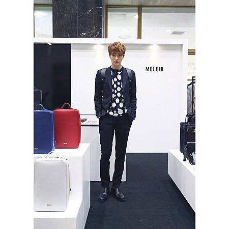 150323 MOLDIRKOREA IG-9.jpg