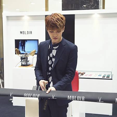 150325 MOLDIRKOREA IG-8.jpg