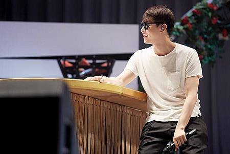 150711 JYJ FB-3