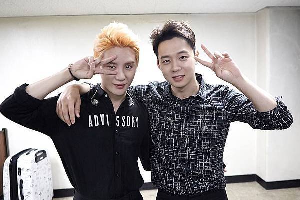 150826 JYJ FB-1