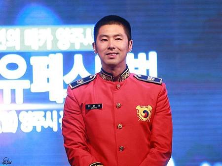 150918 别瞅了就是郑士兵家的PANPAN-9.jpg