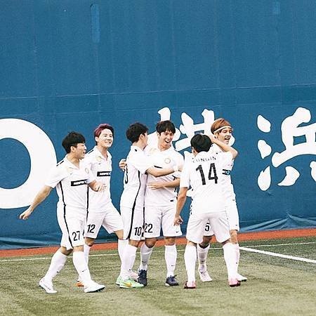 150928 fc_men_official-2.jpg