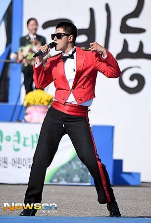 151005 newsen-11.jpg