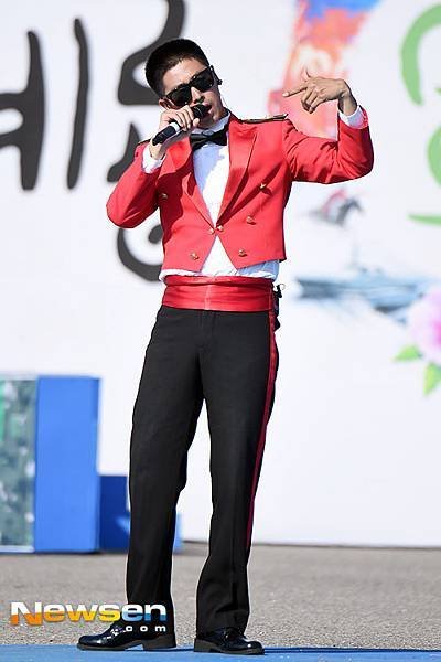 151006 newsen-1.jpg