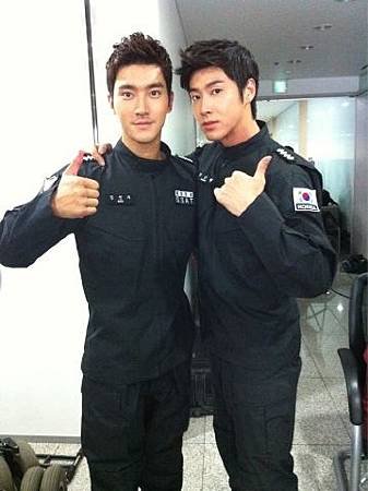 110915 siwon407-1