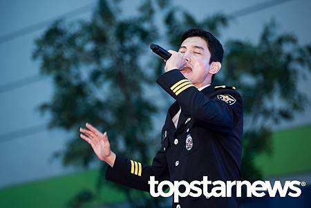 160620 Top Star News-6.jpg