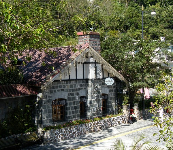 山頂纜車站餐廳