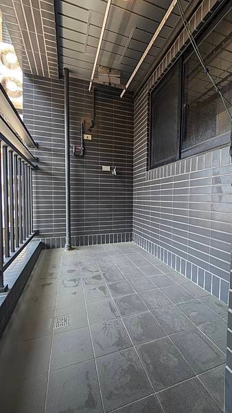 降價!台南安平區全新未住香榭稀有釋出四房平車