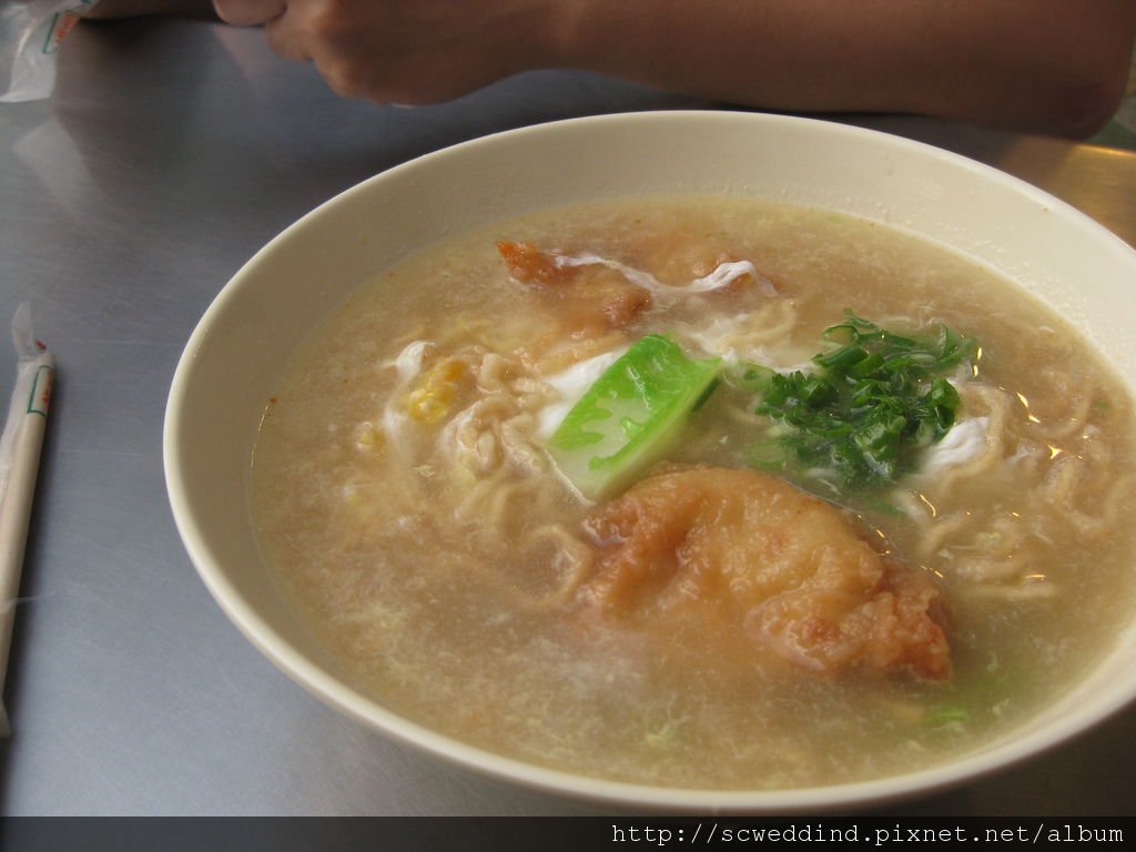 台南赤嵌樓鍋燒意麵 - 民族鍋燒老店       