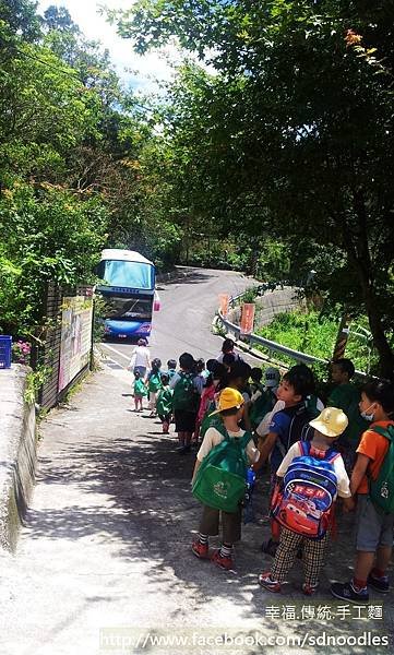 幼稚園參幼稚園參訪 麵線工廠-石碇觀光 