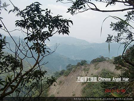 石碇皇帝殿-往東峰 (26).JPG