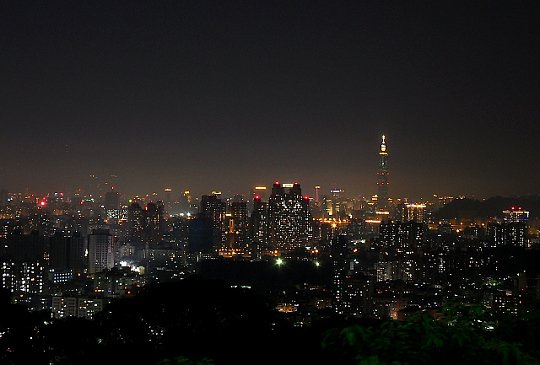 烘爐地夜景2.jpg