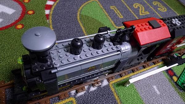 啟蒙積木 TRAIN SERIES 631 Heavy Duty Locomotive 重型蒸氣火車頭【NT $ 205】