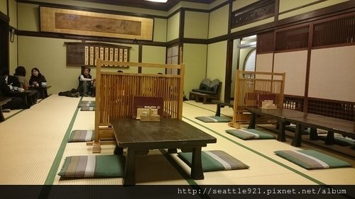 155a3c957622ea.jpg