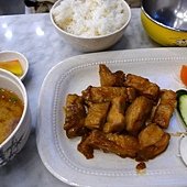 新達城大食代-照燒飯