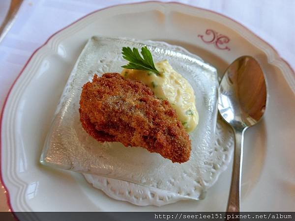 圖8 開胃小食「酥炸小牛肉塊」.jpg