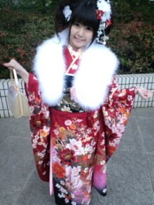 ayana_seijinshiki_furisode.jpg