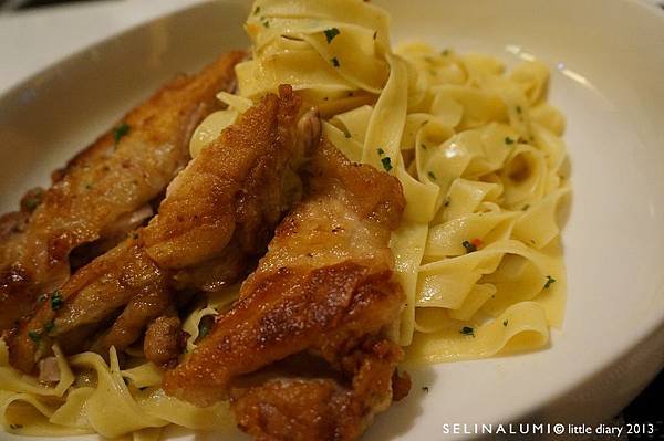 DSC02345 清炒辣味蒜香脆皮雞腿排.JPG