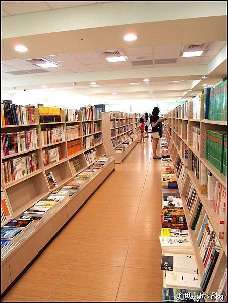 政大書城花蓮店- (5).jpg