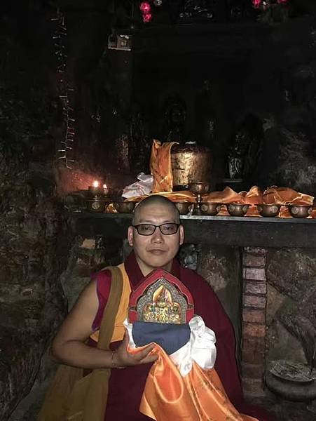 確英多傑堪布：真實的上師安住於內在