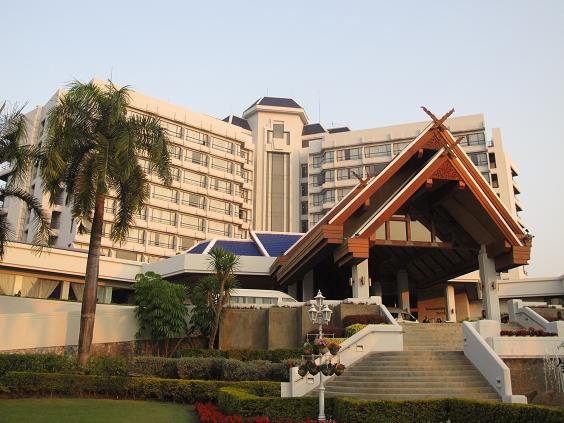 57. Dusit Hotel.JPG