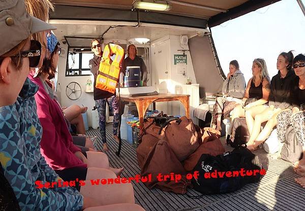 228. Swing with Whale shark @Coral Bay Ningaloo Diving Centre.JPG