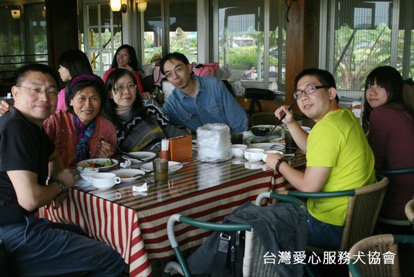 71589_158352447536400_133572940014351_260103_1167273_n 拷貝.jpg