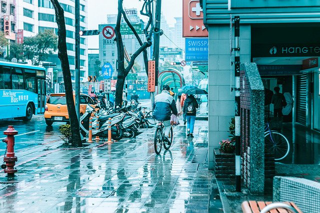 雨中即景