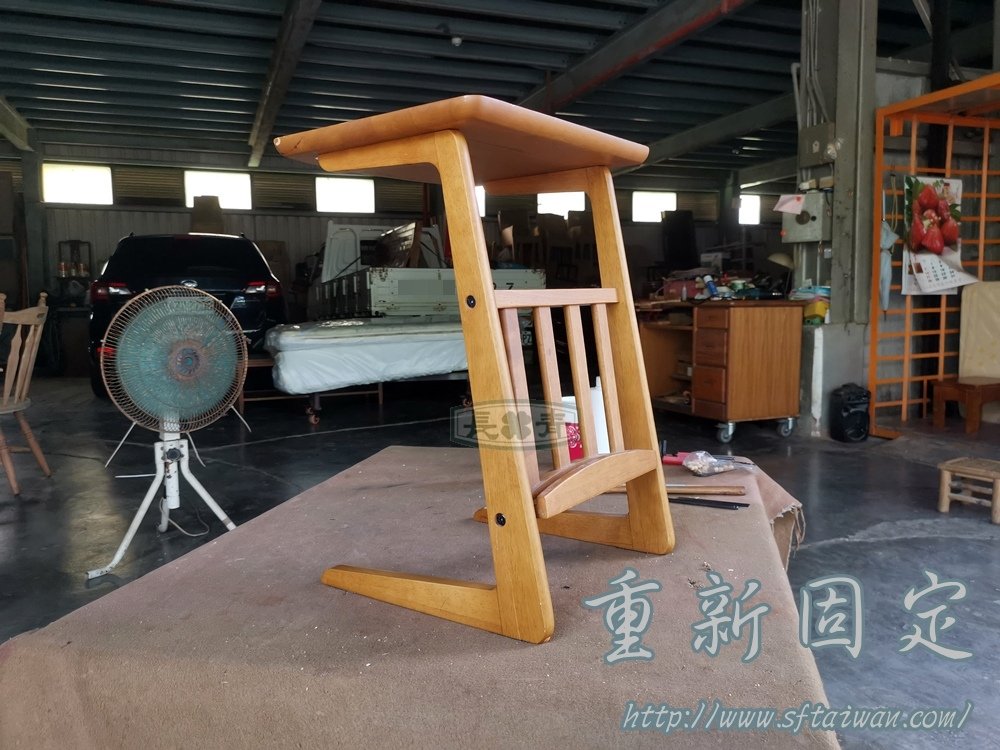 長青傢俱-小邊桌斷裂修復