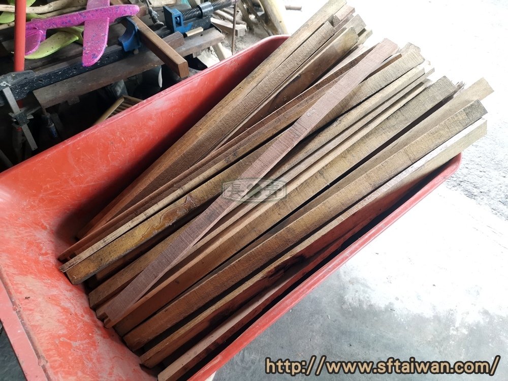 長青-樟木沙發方塊椅塌陷修改成硬底