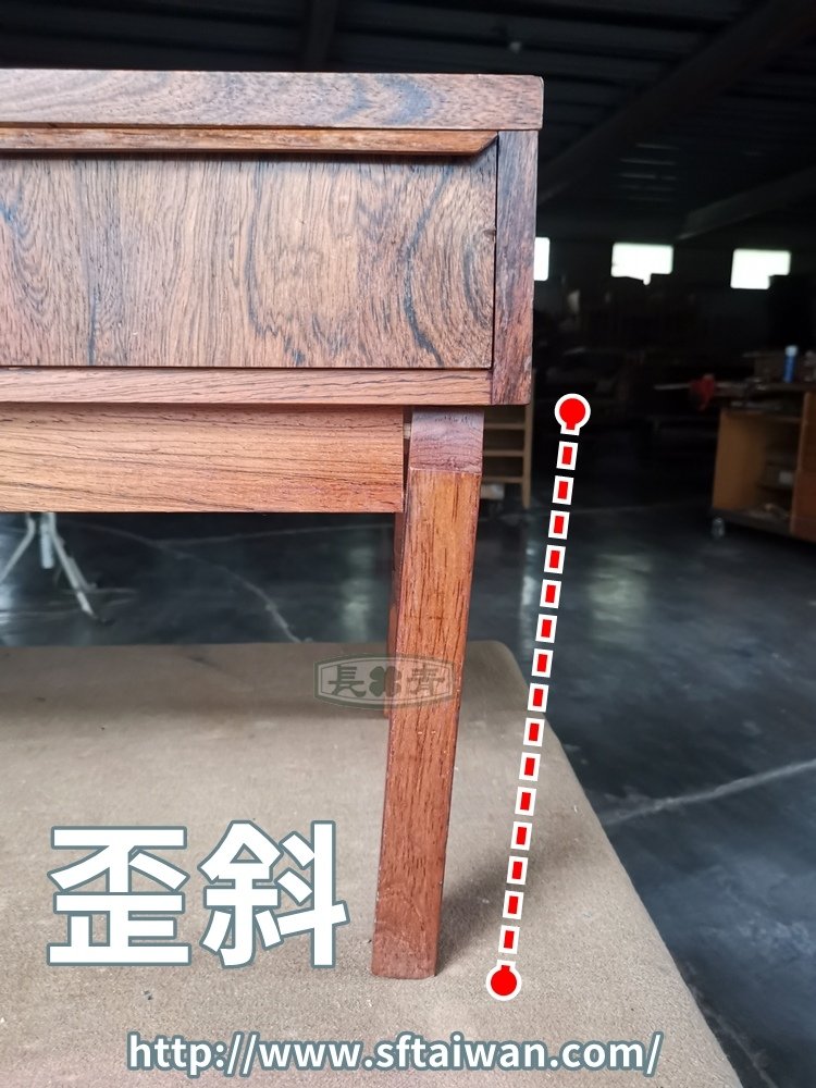 丹麥Rosewood磁磚小桌脫膠痕修復紀錄