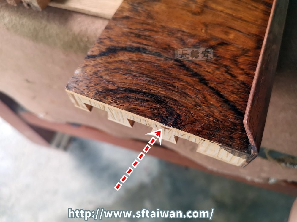 丹麥Rosewood磁磚小桌脫膠痕修復紀錄