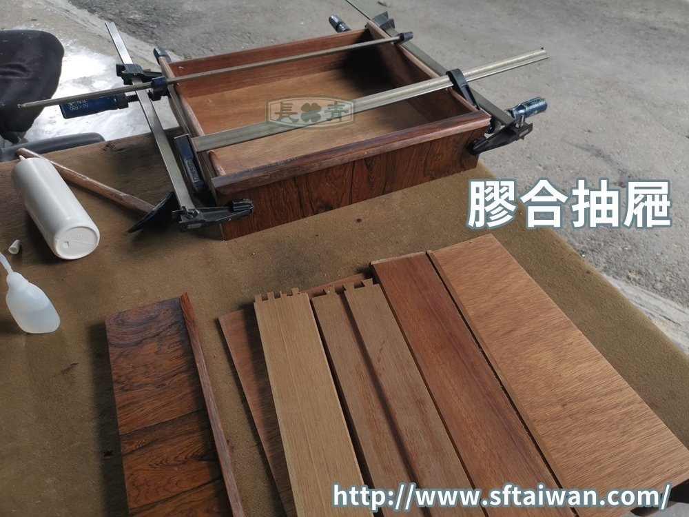 丹麥Rosewood磁磚小桌脫膠痕修復紀錄