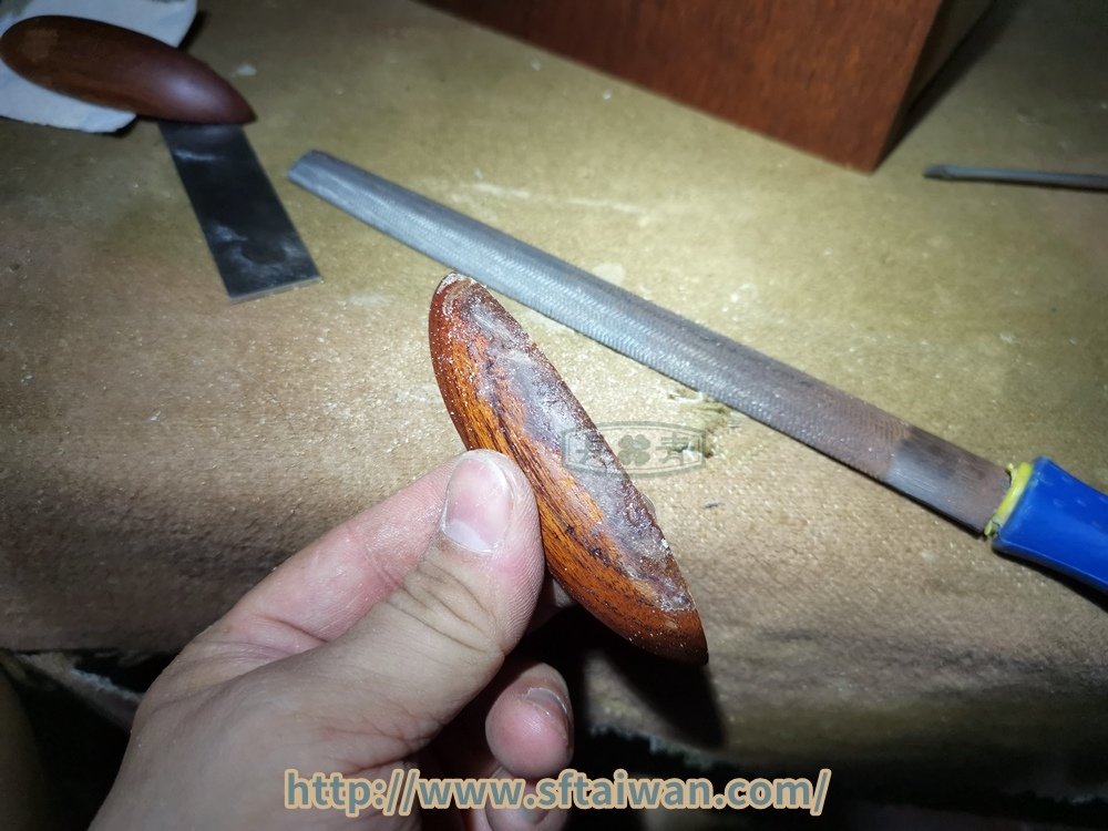丹麥抽屜把手半型把手爆裂修復