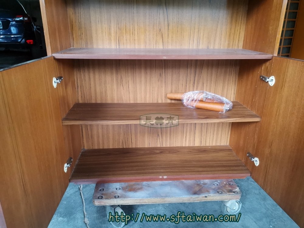 丹麥邊櫃鉸鏈崩牙修復