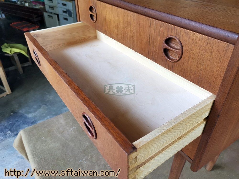 丹麥三抽小邊櫃翻新