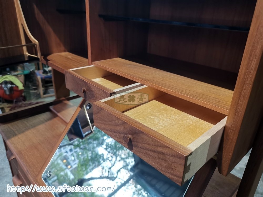 丹麥多功能綜合櫃整修-家具維修