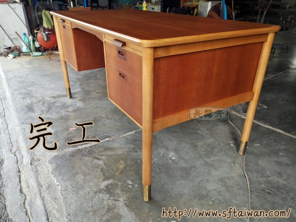 丹麥老件辦公桌翻新紀錄