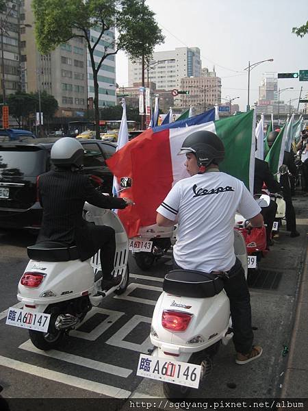 Vespa 傳統大遊行 (3).JPG