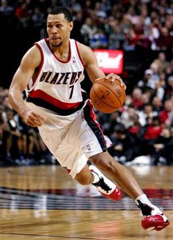 071228-brandon-roy-vmed-10p-widec.jpg