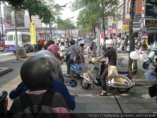 Vespa 傳統大遊行 (8).JPG