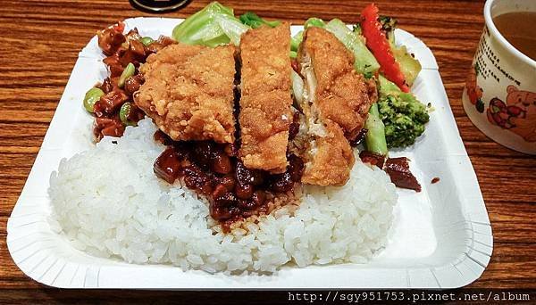 黑滷魯肉飯8