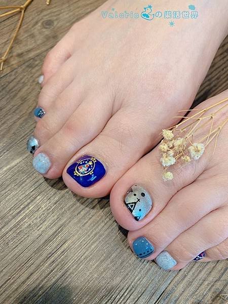 LM Emma nail_181213_0032.jpg