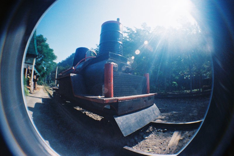 F1000036 Lomo Fisheye II X Fujifilm X-TRA 400