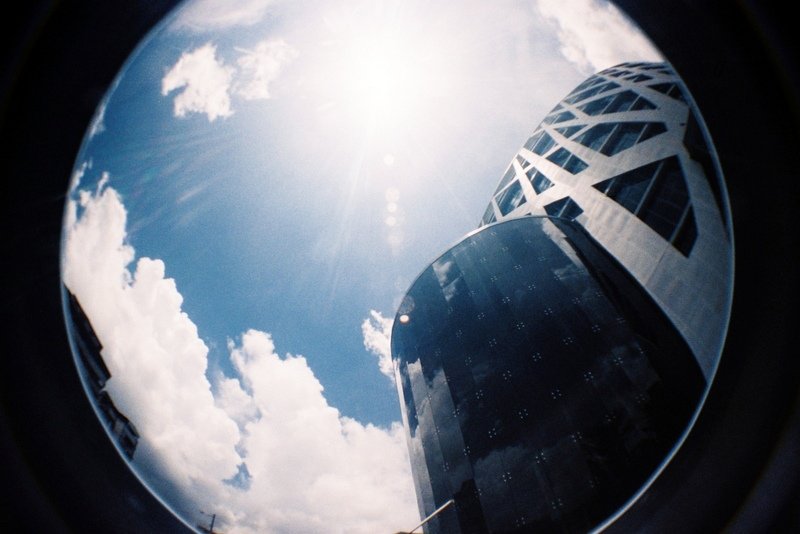 F1140034 Lomo Fisheye2 II X Fujifilm Superia X-TRA 400.JPG