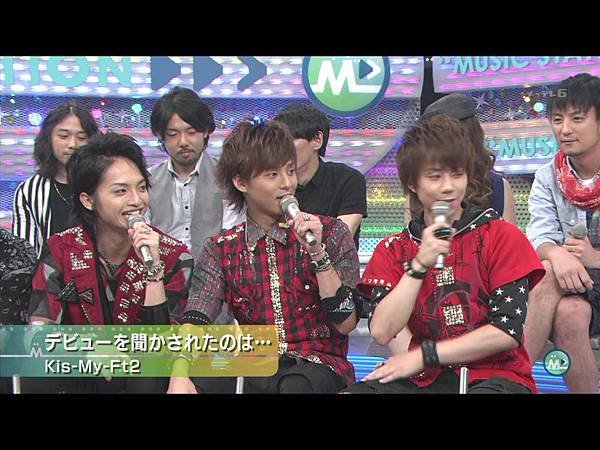 Kis-My-Ft2 - Everybody Go + Talk (Music Station - 2011.07.22).ts_20110723_003530.jpg