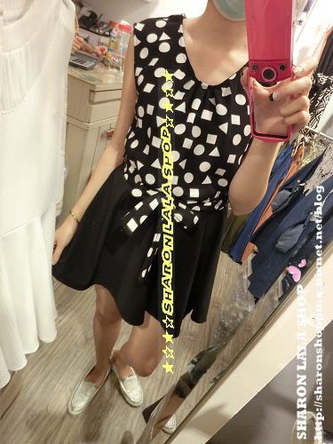 366.圈圈方形三角洋裝(5013) $450 白 黑
