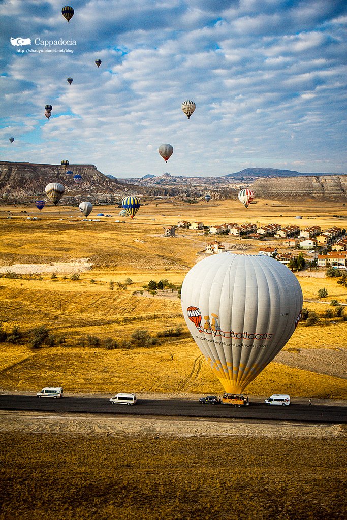 Cappadocia_hot_air_balloon_55.jpg
