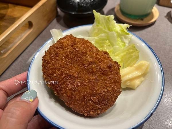 【美食。北市大同】鄰近捷運中山站x高人氣銷魂厚切酥脆豬排-K