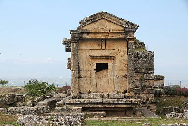 Necropolis Temple形狀